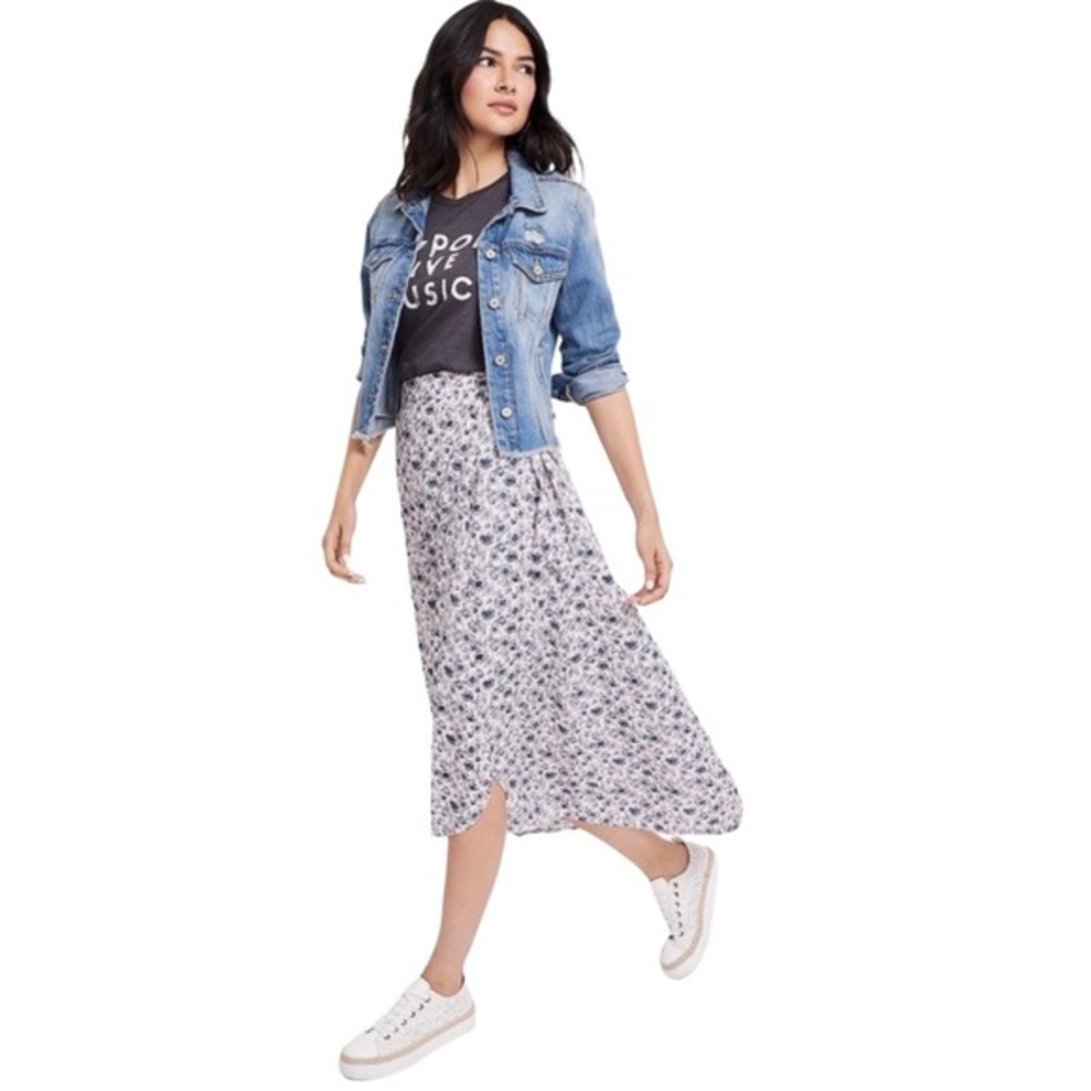 Maurices Black and Cream Floral A-Line Skirt